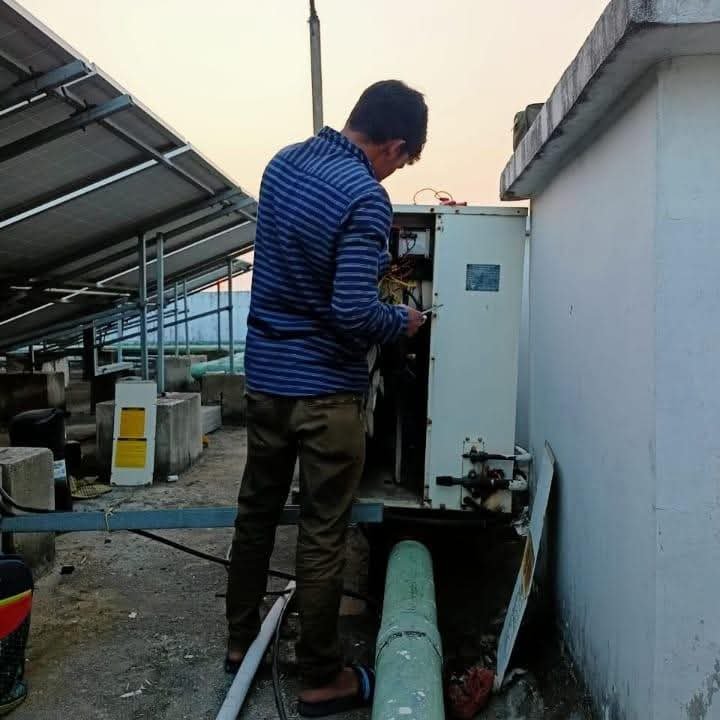 AC mechanic Mr. Soumen Mondal in Sonarpur 3